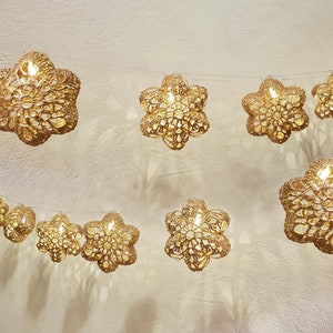 String Lights, Fairy Lights, Holiday LED Lights, Party Lighting Bedroom Decor lamps, Lace Crocheted golden Star, Night lights, garland light